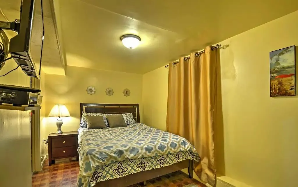 Two Bedroom Apartment - North East Bronx New York
